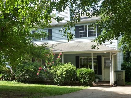 4401 & 4403 Lexington Way