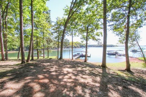 137 Whitaker Road sold home in Lakewood, Townville, SC