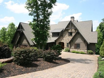 136 Cedar Bluff Court Highlands Lot 35 sold home in Highland Lake Keowee, Six Mile, SC