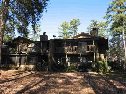 2A Hartwell Villas