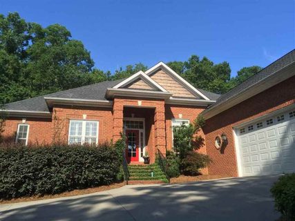 216 Middle Brooke