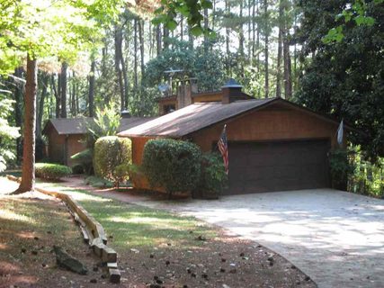 828 Keowee School Road sold home in Knollwood Manor, Seneca, SC