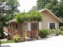 639 North Lake Drive sold home in Salem, SC