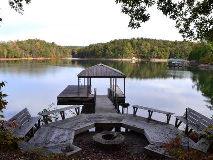 124 Cedar Bluff Court sold home in Highland Lake Keowee, Six Mile, SC