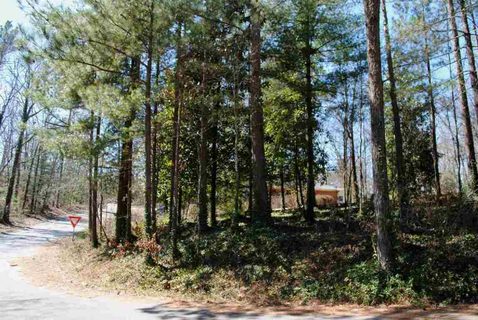 213 Highland Drive Frontage on Upper Highlan