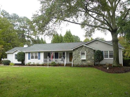 200 Knoxwood Court