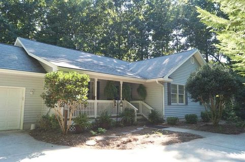 426 South Cove Road sold home in Berwick, Seneca, SC