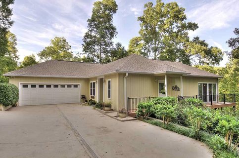 100 Evergreen Court