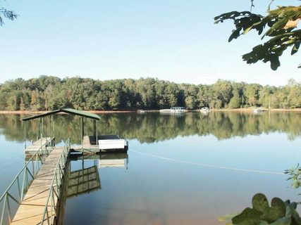 Lot 12 Martins Pointe Drive sold home in Martin's Pointe, Seneca, SC