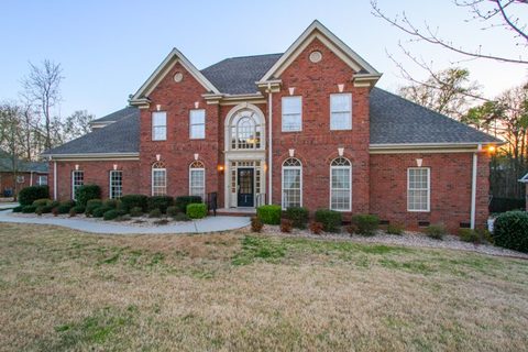 312 Oakmont Drive