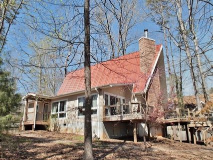 180 Lake Place Court sold home in Lake Place, Lavonia, GA