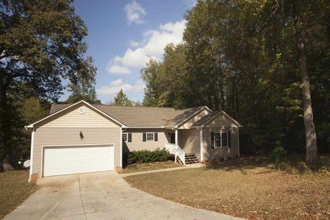 107 Canterbury Road