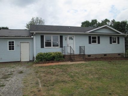515 Chauga Drive