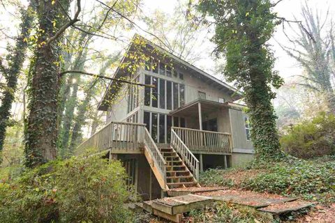 501 Issaqueena Trail sold home in Issaqueena Heights, Clemson, SC