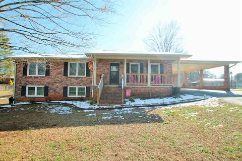 217 Kathmaette Drive sold home in Dalton, Seneca, SC