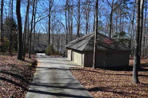 309 Lakefront Road