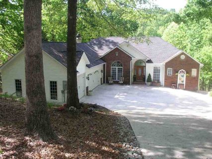 214 Berwick Court sold home in Berwick, Seneca, SC