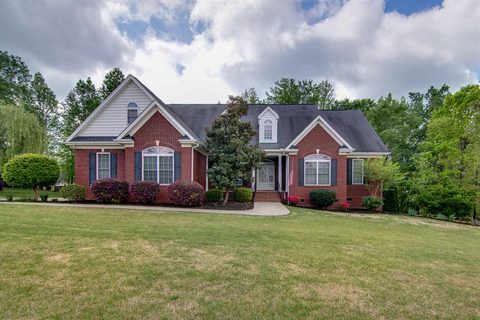 104 Clearstone Drive