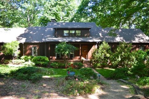 3005 Barefoot Trail