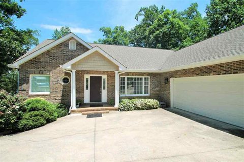 601 Topaz Court