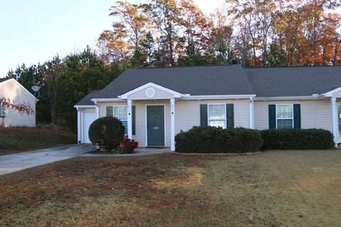 220 Tamarack Drive