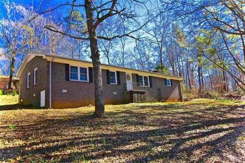424 Forest Acres Circle