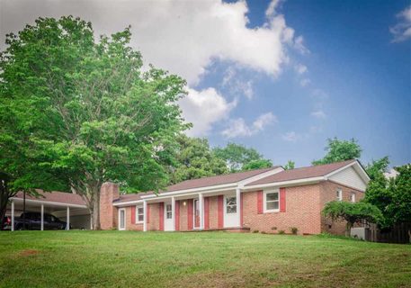 1432 E Tamassee