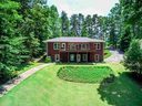 120 Pinnacle Pointe Drive sold home in Seneca, SC