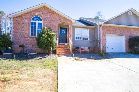 213 River Oaks Circle