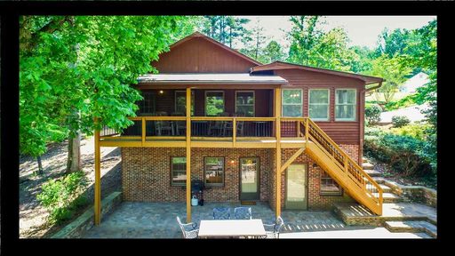 210 Shoreline Drive sold home in Sunset Shores, Seneca, SC