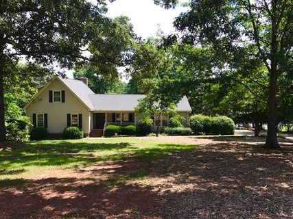 1142 Moorhead Place