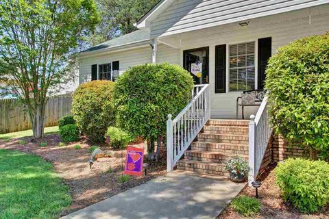 699 Meadow Ridge Road sold home in Meadow Crest, Easley, SC