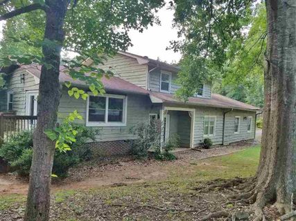 11 Chippewa Court