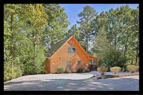 205 Summersweet Lane