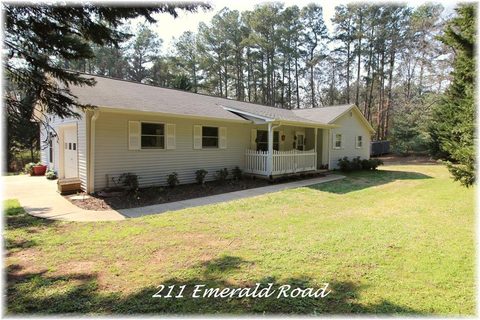 211 Emerald Road sold home in Grover Square, Seneca, SC