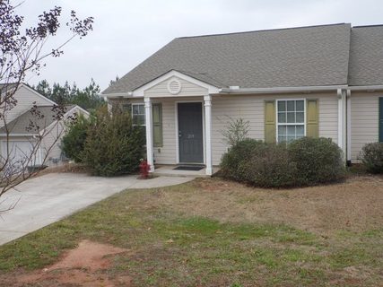 219 Tamarack