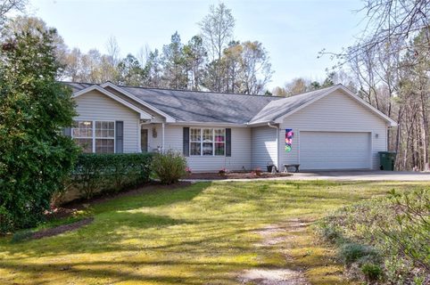 113 Lakefront Road