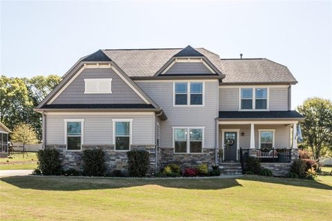 106 Baybrooke Lane