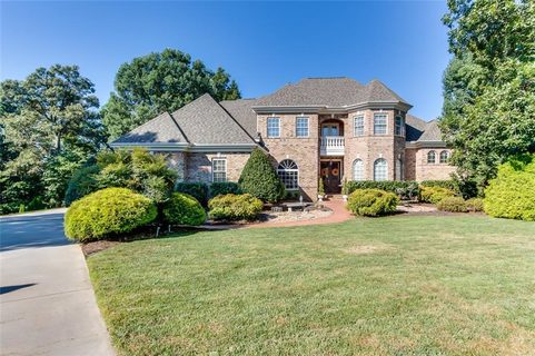 102 Royal Troon Court