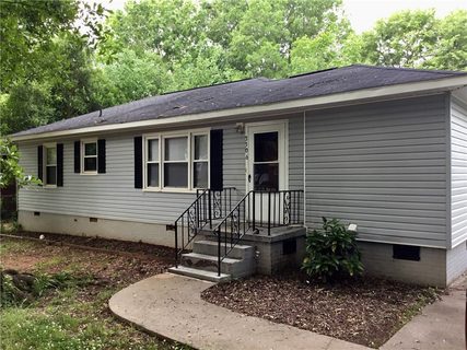 3306 Howland Drive