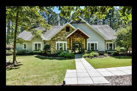 Previously sold for $450,000