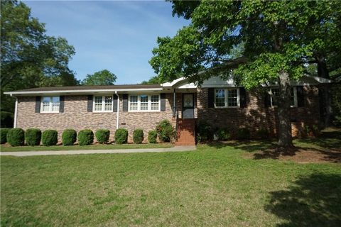 139 Briarcliff Road sold home in Green Pines Sub, Central, SC