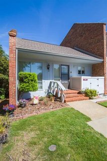 1 Harbor Gate BOAT SLIP INCLUDED sold condo in Harbor Gate, Anderson, SC