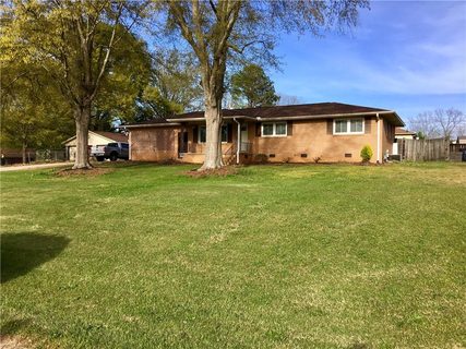 116 Rhodehaven Drive