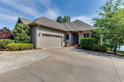 304 Water Oak Court sold home in Parkview South, Fair Play, SC