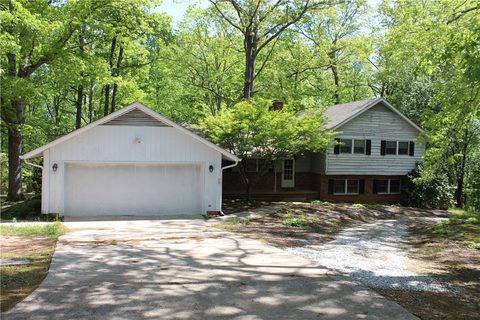 125 Randall Court