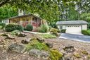 207 Fisherman Lane sold home in Seneca, SC