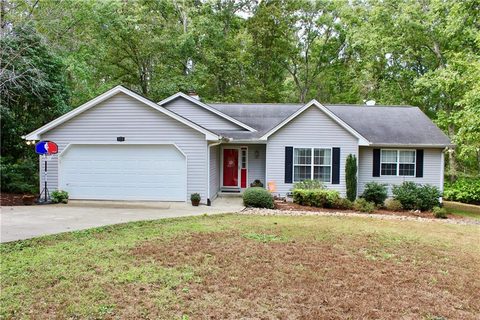 938 N Crestview Drive sold home in Woodland Acres, Seneca, SC