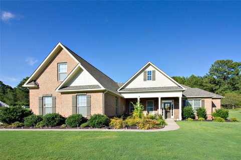 211 Vinings Crossing