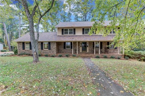 1401 Stonehurst Drive